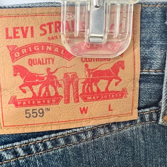 Mens Levi Strauss Jeans size 52” Waist 30” Length In Great Condition Like New. - Picture 12 of 16